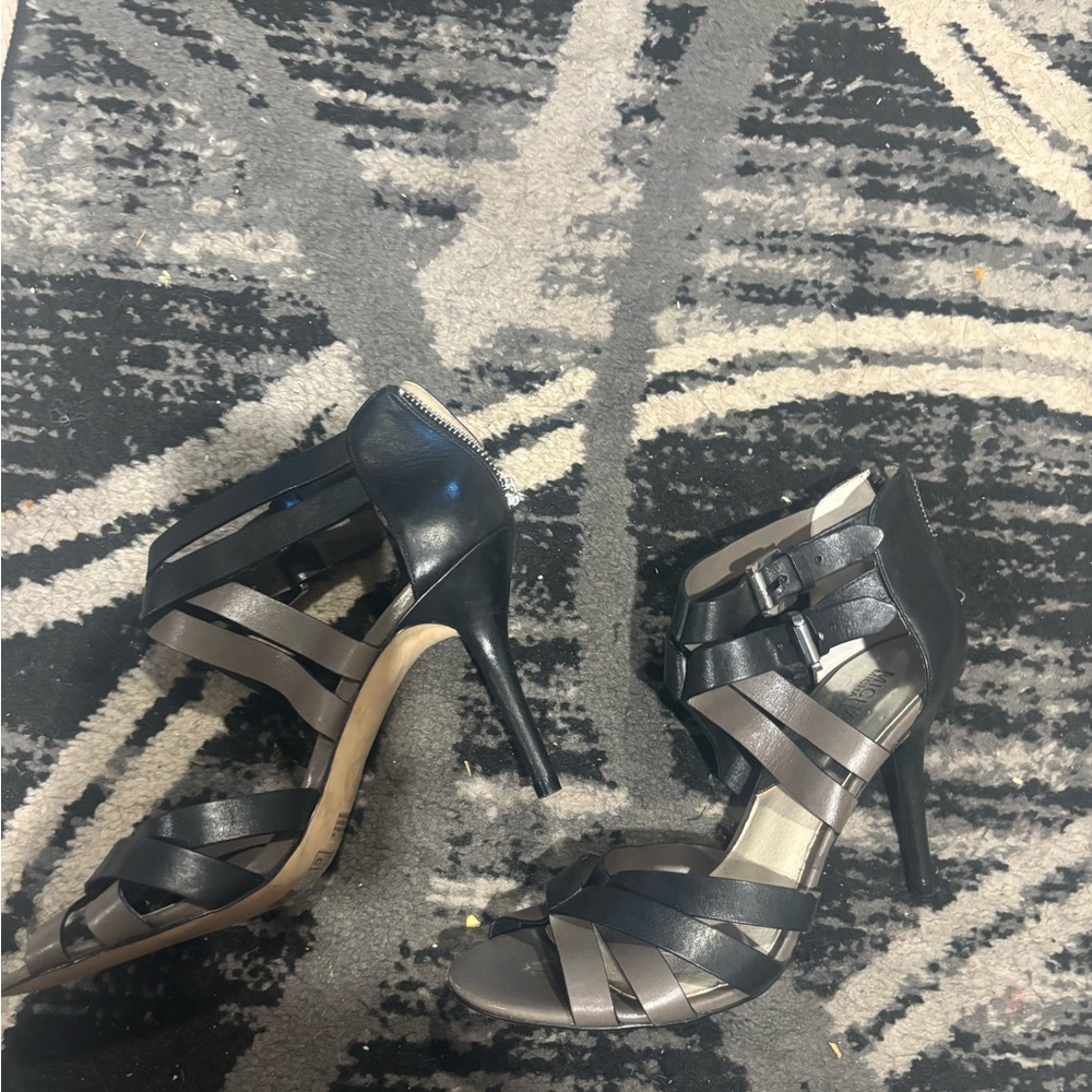 BRAND NEW MICHAEL KORS Elegant Black and Gray Strappy Heels
